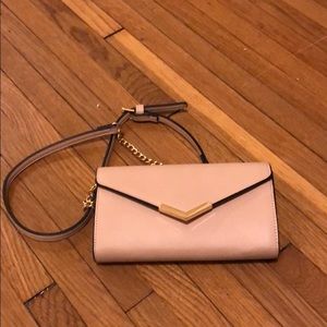Neutral evening bag with crossbody strap
